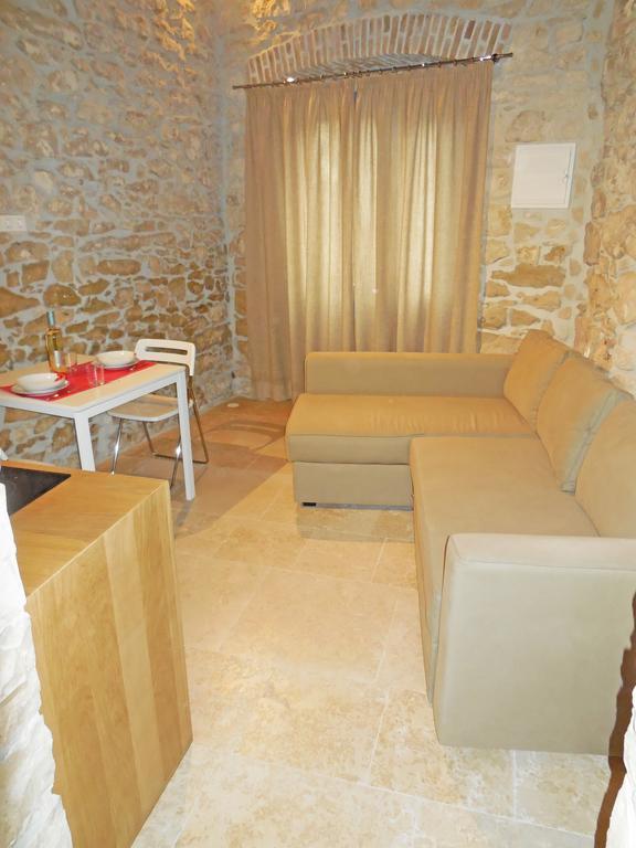 Stone House Apartments Brtonigla Esterno foto