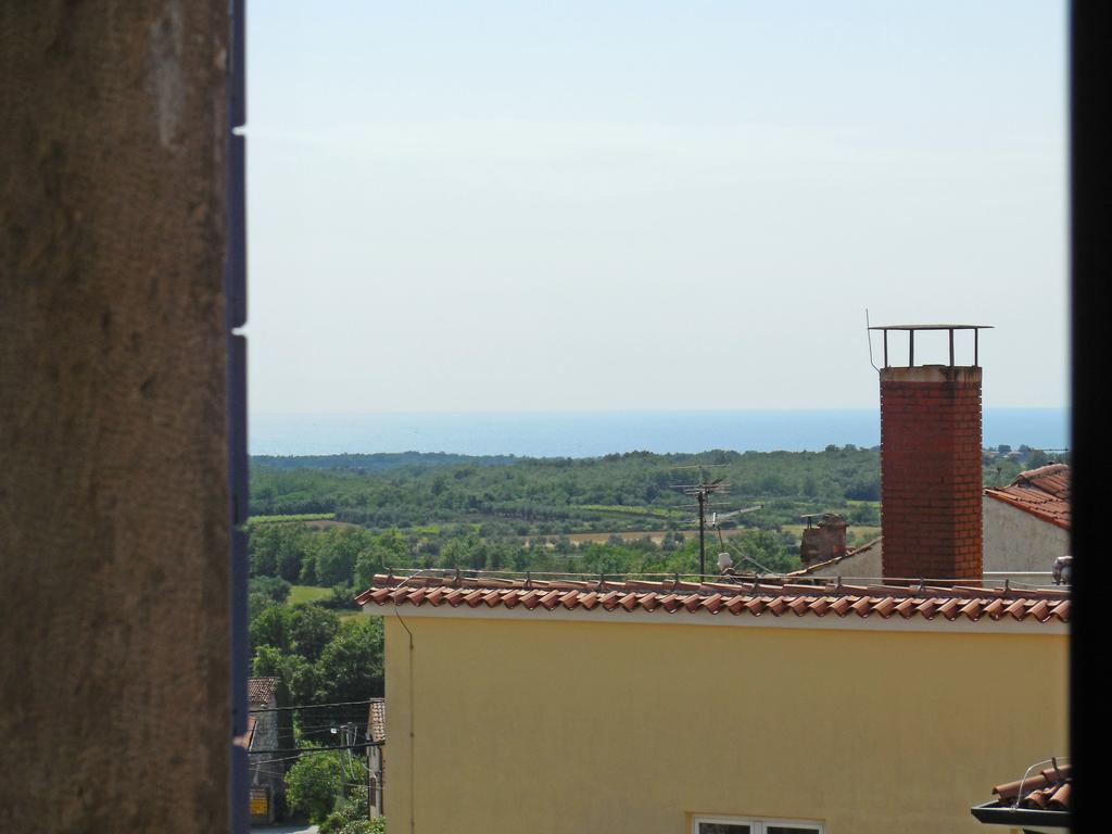 Stone House Apartments Brtonigla Esterno foto
