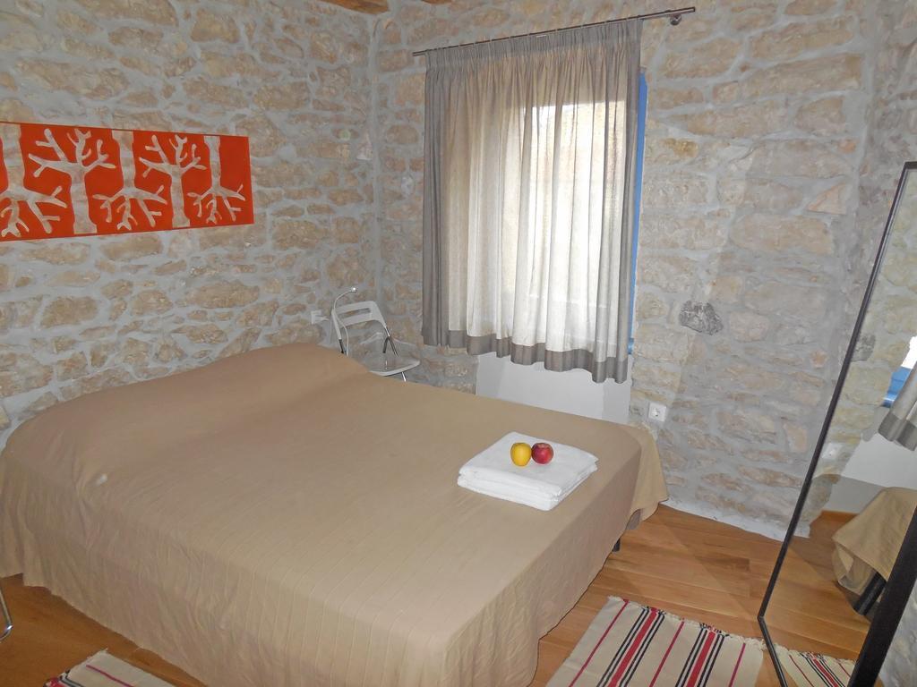 Stone House Apartments Brtonigla Esterno foto